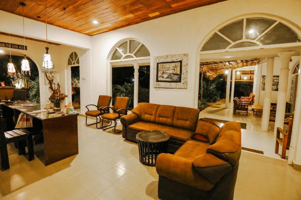 פולונרואה Seyara Holiday Resort מראה חיצוני תמונה